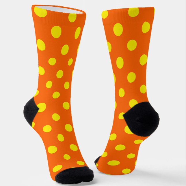 Calcetines Diseño del patrón de puntos de polka amarillo sobr (Subido por el creador)