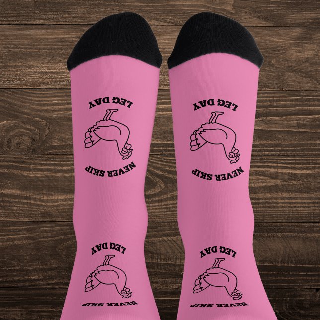 Calcetines El rosa gracioso nunca salta el día de la pierna (Subido por el creador)