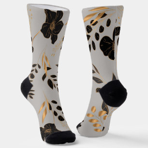 Calcetines elegantes con un diseño floral negro y 