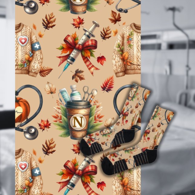 Calcetines Enfermera básica de monograma mocha ligera (Subido por el creador)