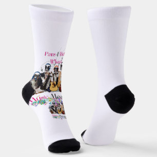 Calcetines "Groovy Paws: Perros rockeando al ritmo"