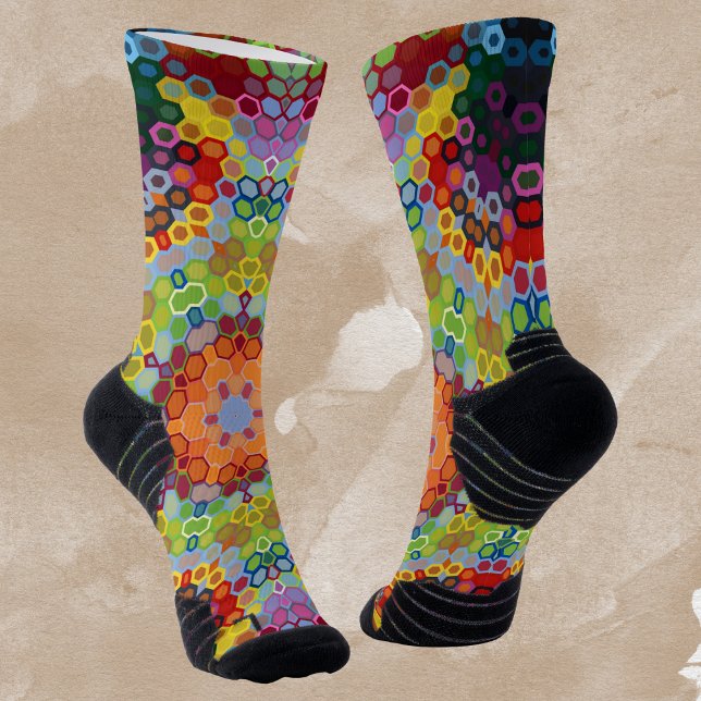 Calcetines Hex Mandala Rosa verde y Naranja (Green Pink and Orange Hexagon Mandala Socks by Wormhole Orbital)