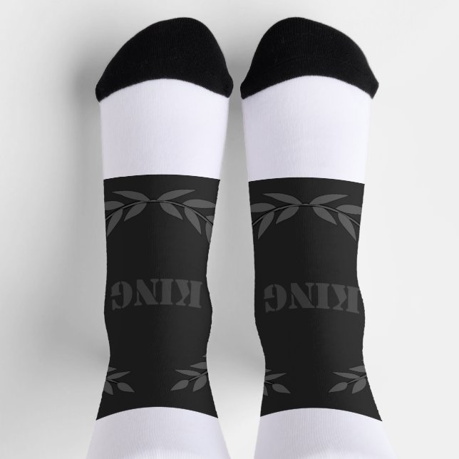 Calcetines KING Printed Black Background Crown lujoso Cool (Arriba)