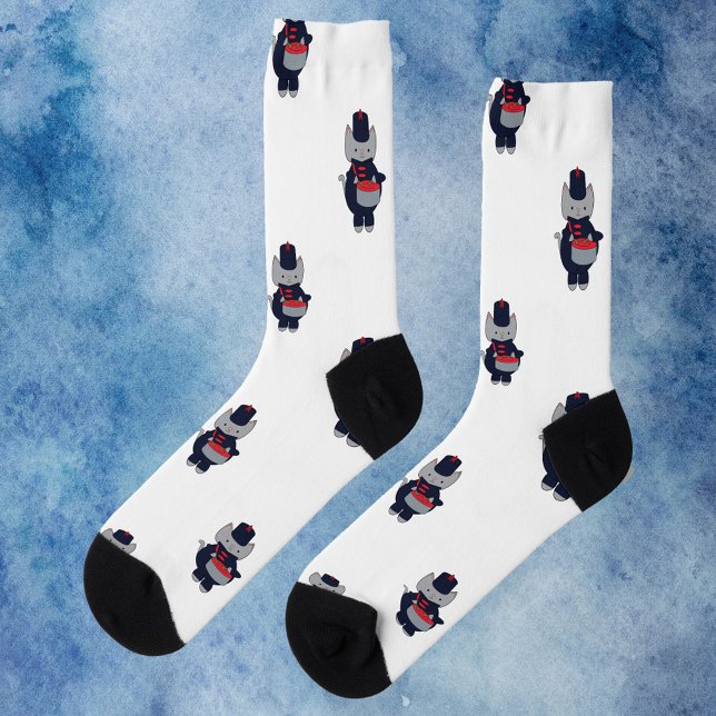 Calcetines Marching Band Cat Drummer Navy Blue Red (A pair of socks featuring a gray cat wearing a navy blue & red marching band uniform.)