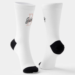 Calcetines Monograma personalizado moderno y nombre Pastel ro