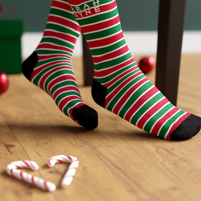 Calcetines Navideños Rojo y Verde con Rayas (Can't let the holiday see pass by without a pair of festive striped socks. Just add your name)