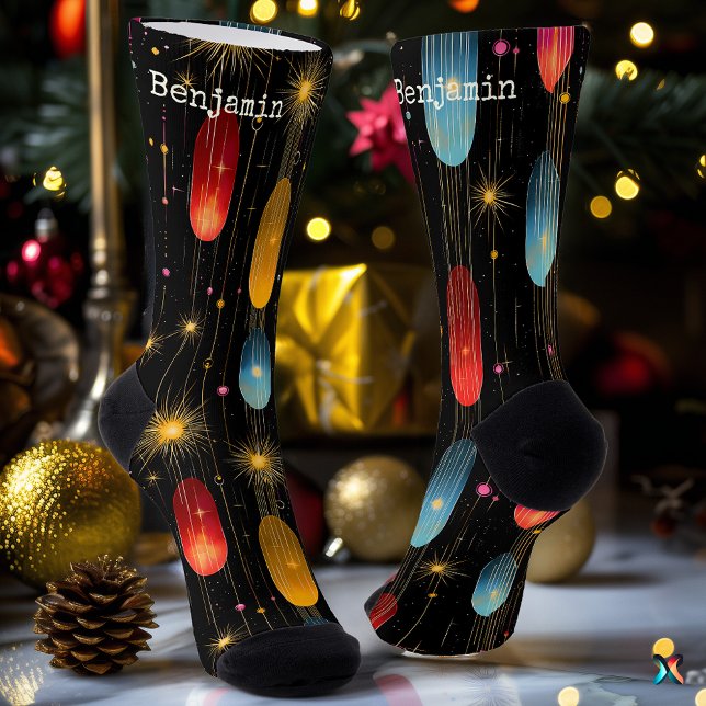 Calcetines negros festivos con un colorido acento  (Subido por el creador)