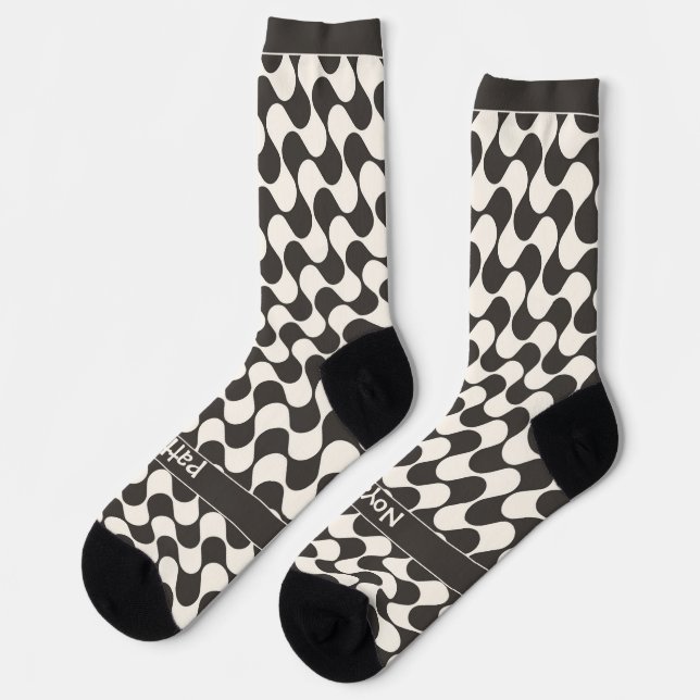 Calcetines Ondas abstractas en blanco y negro con texto (Izquierda)