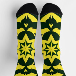 Calcetines Ornamento floral amarillo en un fondo verde