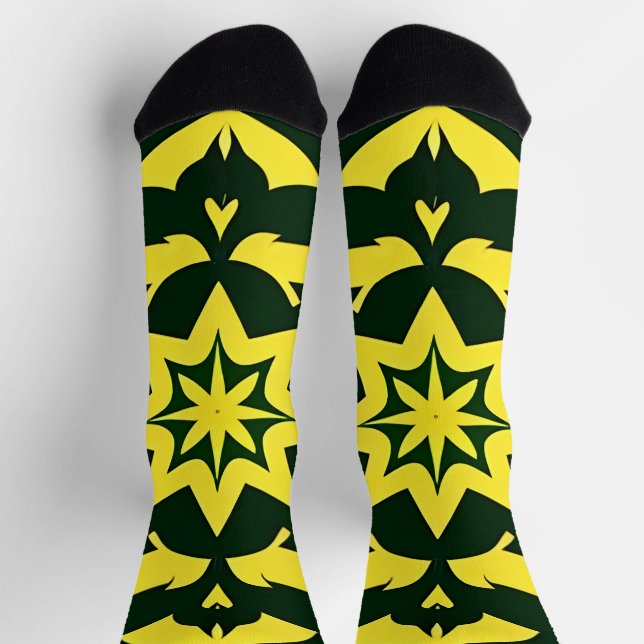 Calcetines Ornamento floral amarillo en un fondo verde (Arriba)
