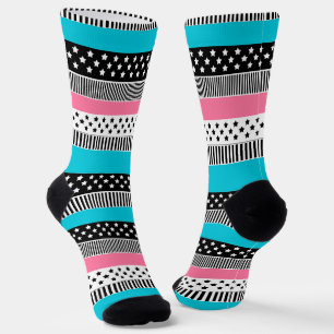 Calcetines Parchwork hecho de tiras multicoloreadas de tela i