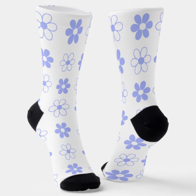 Calcetines Patrón de flores azules y blancas en blanco (Angular)