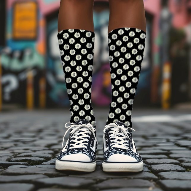 Calcetines Patrón de flores de margarita suave negro blanco t (Subido por el creador)