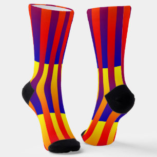 Calcetines Patrón de rayas azules rojas y amarillas
