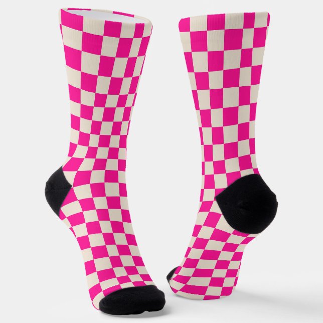 Calcetines Patrón de tablero de ajedrez rosa caliente y bronc (Angular)