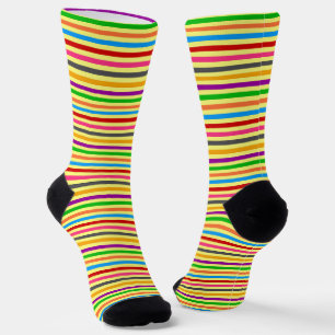 Calcetines Rayas Coloridas Sobre Diseño De Patrón Amarillo 