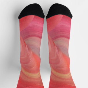 Calcetines Remolinos abstractos fluidos en rojo, rosa y meloc