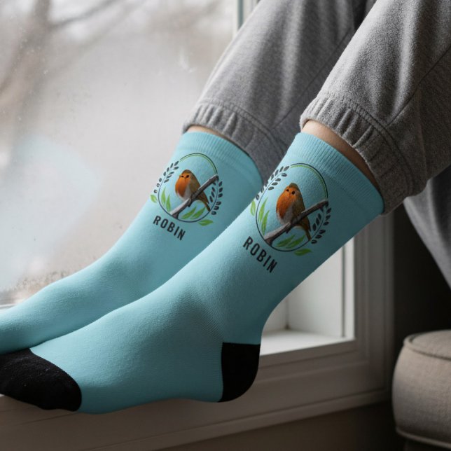 Calcetines Robin Bird en la rama de invierno Navidades azules (Robin bird socks. Perfect for chilly days and cozy evenings.)