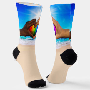 Calcetines SlipperyJoe es un hombre interracial de dos manos.