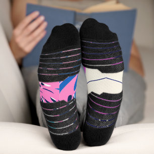 Calcetines Symmetrical Abstract Pattern in Purple and White