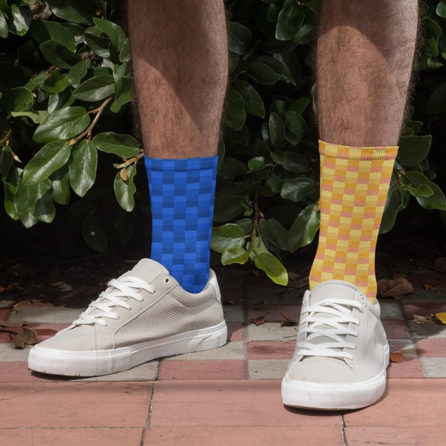 Calcetines Tonos amarillos y azules desiguales y extraños (Subido por el creador)
