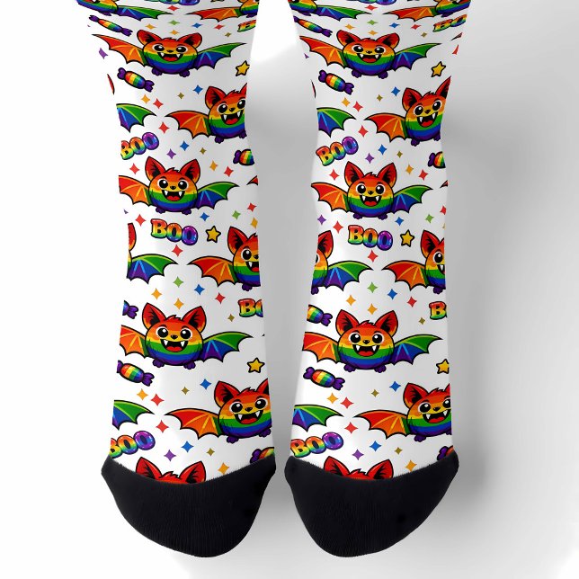 Calcetines 🦇🌈 Tripulación de murciélagos con arcoíris BOO‑t (🦇🌈 BOO‑tiful Rainbow Bat Crew Socks)
