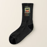 Calcetines Vintage January 2002 18th Birthday 18 Year Gift<br><div class="desc">Cinta de época Enero 2002 18º Nacimiento Regalos Diseño en estilo retro y año de nacimiento. Enero es el mes en que nacen las leyendas. Se estableció en 2002 como regalo de cumpleaños. Artículos para fiestas de cumpleaños.</div>