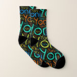 Calcetines Yoni<br><div class="desc">Yoni. Show and wear this popular beautiful male first name designed as colorful wordcloud made of horizontal and vertical cursive hand lettering typography in different sizes and adorable fresh colors. Wear your positive french name or show the world whom you love or adore. Merch with this soft text artwork is...</div>