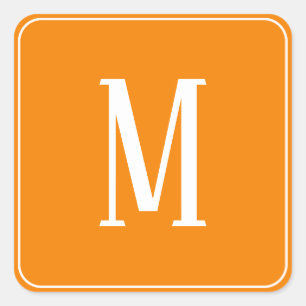 Calcomanía cuadrada blanca sobre naranja con monog
