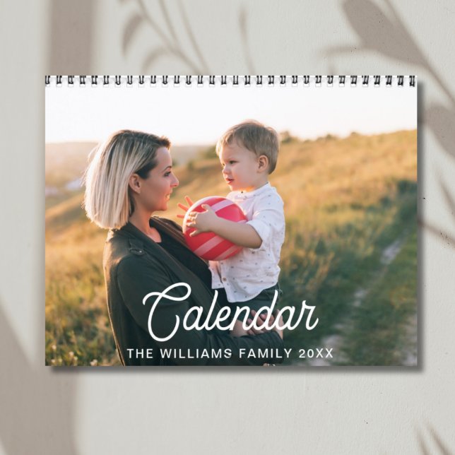 Calendario 2026 Modern Create Your Own Personalizado Family P (2026 Modern Create Your Own Custom Family Photo Calendar | Front)