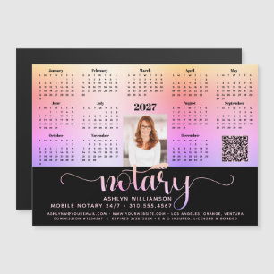 Calendario 2027 Notario Negro Rosa Código QR Imán