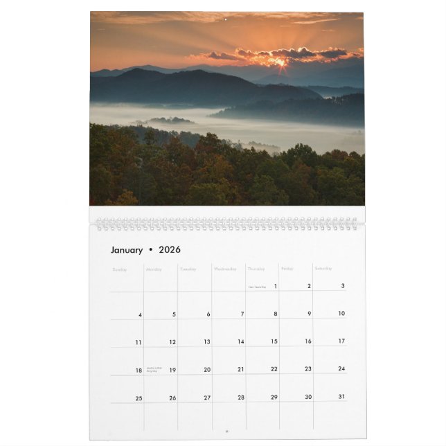 Calendario Caída en las montañas ahumadas (Jan 2026)