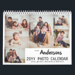 Calendario Collage de fotos familiar moderno personalizado<br><div class="desc">El diseño incluye 6 de tus fotos favoritas en la parte delantera y 1 foto por cada página del mes.</div>
