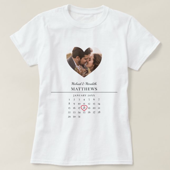 Calendario de Bodas blancos modernos camiseta de r (Diseño del anverso)