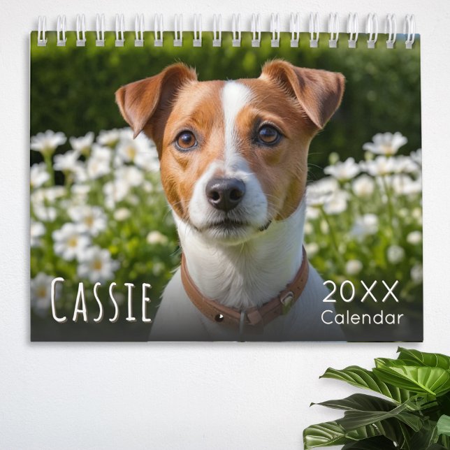 Calendario de Fotos Personalizado de Perro Mascota (A stylish wall calendar to customize with your favorite photos of your dog, their name and the year)