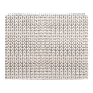 Calendario fondo blanco con un patrón marrón