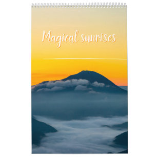 Calendario Foto de paisaje de montañas con amaneceres mágicos