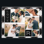 Calendario Fotos del primer año del Boda de Buffalo Check de<br><div class="desc">Calendario de collage de fotos familiares o bodas personalizadas Farmhouse Buffalo Plaid Check con las fotos de tu día de boda o de tu familia - un patrón de textura de color de agua en gris oscuro, negro y blanco roto. Un bonito mantenimiento de las imágenes dispuestas en un diseño...</div>