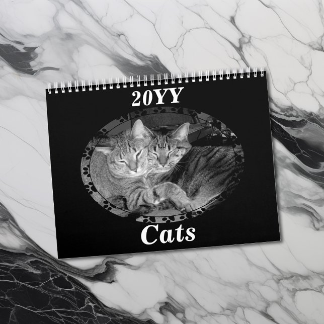 Calendario Gatos Blancos Y Negros (Subido por el creador)