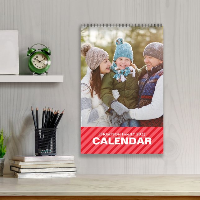 Calendario Meses simples de fotos Guay Stripes Typography (Whimsical colorful stripes monthly custom calendar)