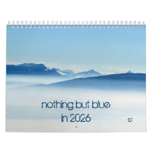 Calendario nada más que azul en 2026