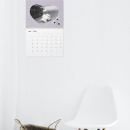 Calendario Recuerdo en forma de corazón con margaritas