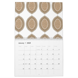 Calendario Una alfombra rectangular con un motivo geométrico 