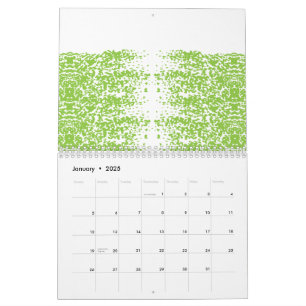 Calendario Una mujer con un suéter gris y anteojos se sienta 