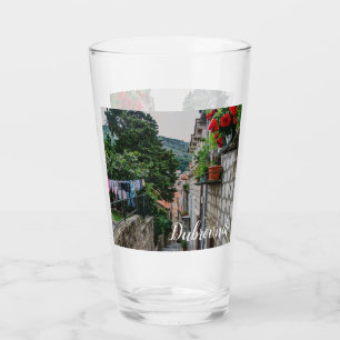 Calle estrecha de piedra en Dubrovnik