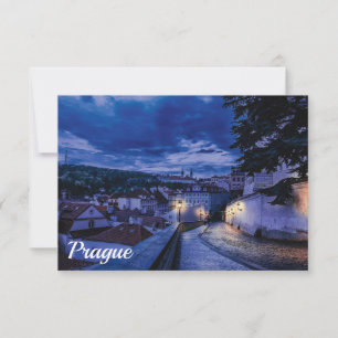 Calle nocturna de Praga