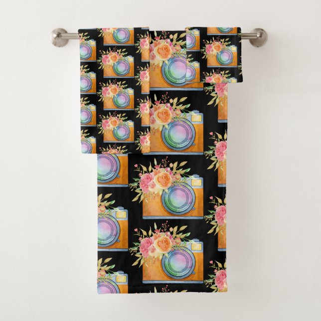 Cámara Boho Naranja y patrón de acuarela de flores (In situ)