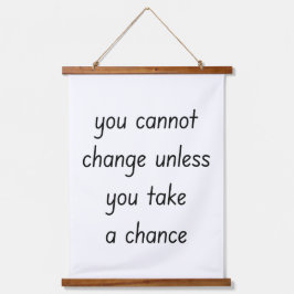 Cambiar el tapiz de la pared con topes de madera