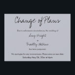 "Cambio de planes" Tarjeta azul Boda pospuesta<br><div class="desc">Aquí hay una tarjeta simple para avisar a sus invitados si es necesario cambiar su fecha de boda. Utilice los campos de plantilla para añadir sus datos personales y hacer de este diseño único y moderno su propio diseño. Todos los colores y tipos de letra se pueden cambiar según se...</div>