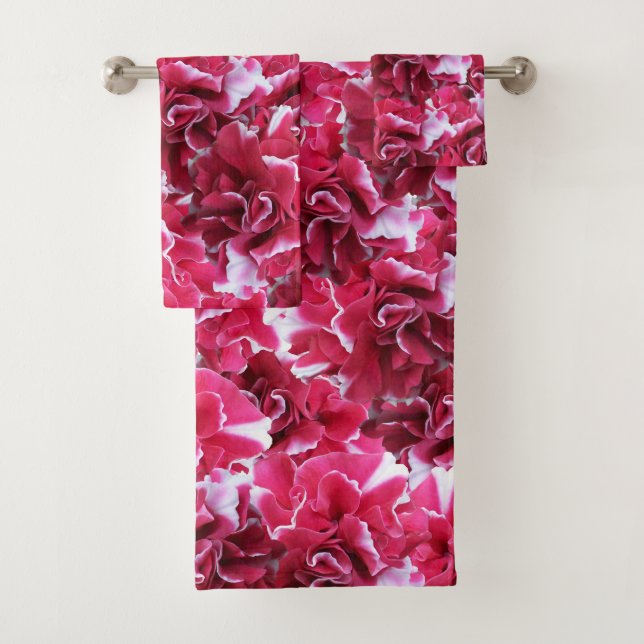 Camelot Red Floral (In situ)